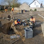 Un village de potiers à Erbray préserve un savoir-faire artisanal en Loire-Atlantique.