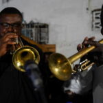 Les jeunes Congolais de Paris préservent la rumba congolaise à travers des initiatives culturelles.