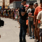 Ceuta : le président de l’enclave espagnole propose de confiner les migrants avant expulsion
