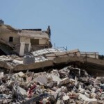 Israël frappe des cibles au Liban et en mer Rouge dans un contexte de tensions régionales.