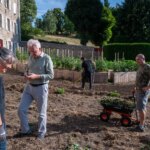 Lalouvesc : le centre ardéchois Propolis teste des solutions d’écologie intégrale.
