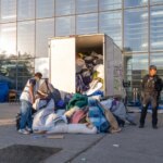 Évacuation du parvis du Samu social de Paris après un mois d’occupation par des sans-abri.