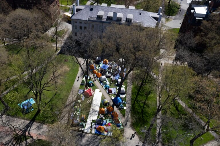 Un juge rejette la plainte de Trump contre Harvard suite aux manifestations anti-Israël.