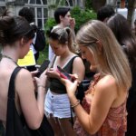 Lycée : interdiction des téléphones portables appliquée dès la rentrée scolaire.