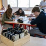 Interdiction des téléphones portables au lycée : une mesure adoptée pour la rentrée.
