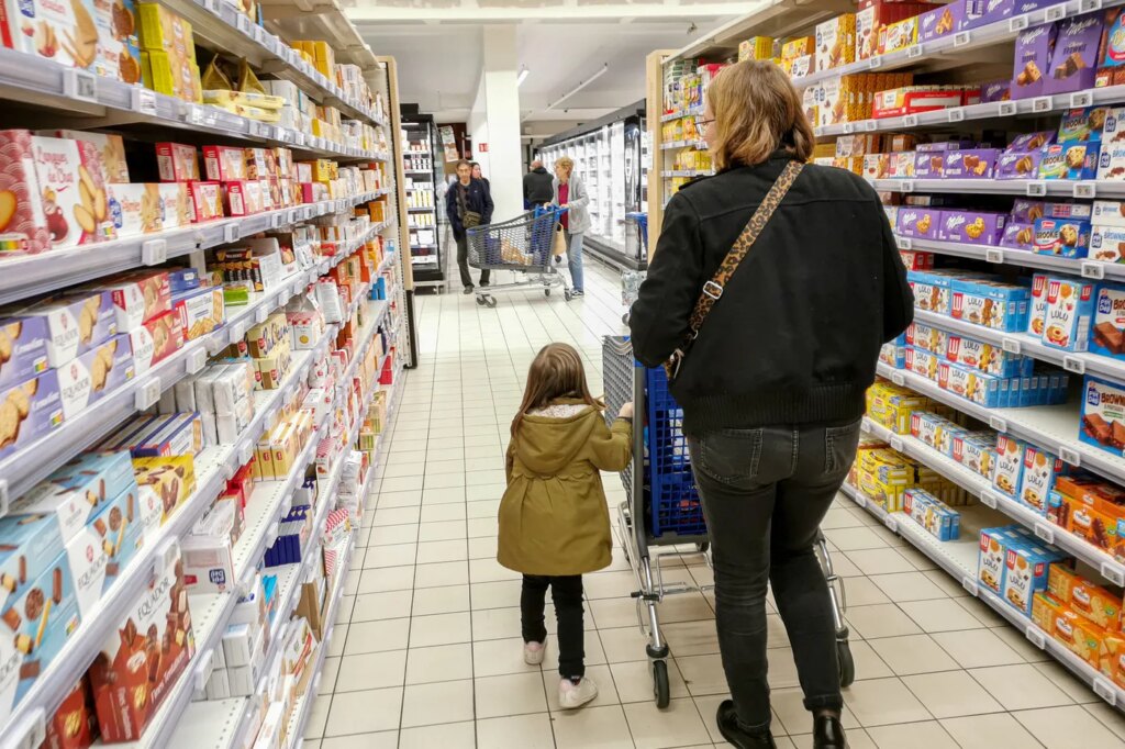 Amélioration du quotidien des familles monoparentales en France : défis et solutions.