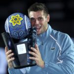 Arthur Gea remporte l’Open de Los Cabos, premier titre ATP pour le joueur français.