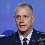 Les États-Unis réduisent leur capacité à protéger Israël face à la menace iranienne, alerte un général.