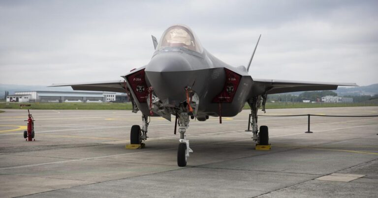 F-35 : rapport critique sur les restrictions d’accès aux États-Unis révélé.