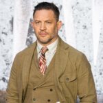 Tom Hardy sort un album de rap riche en références au cinéma.