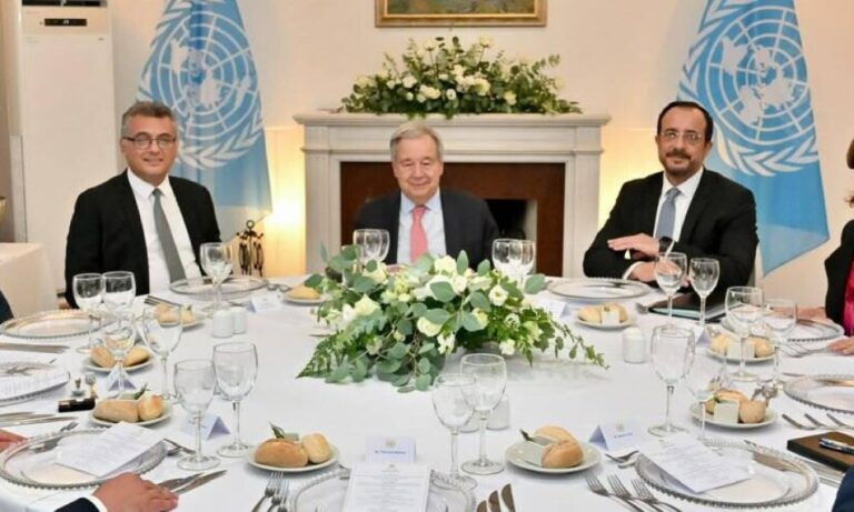 Guterres relance les négociations à Chypre sur le règlement du conflit chypriote.