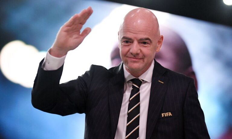 FIFA : Infantino face à des appels à la démission après des controverses récentes