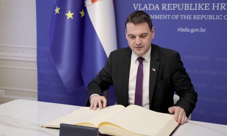 Tchéquie : tensions croissantes entre le gouvernement et les médias sur la liberté d’informer