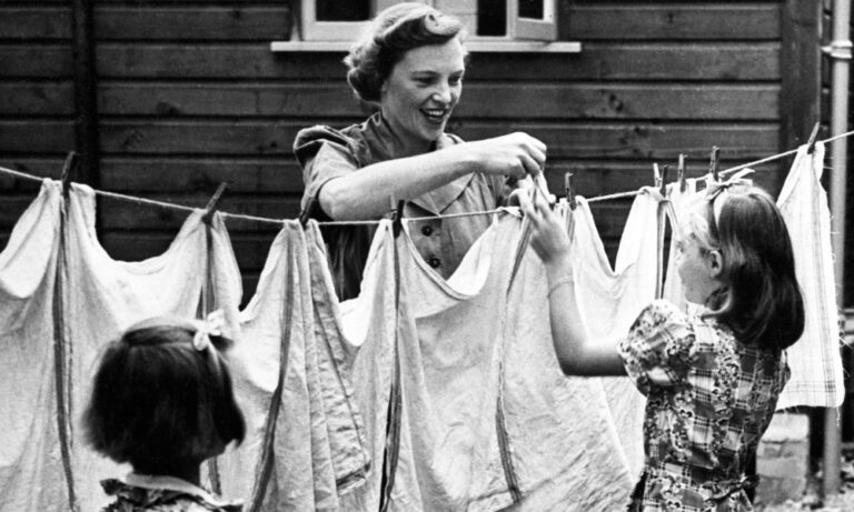 Débat sur la tendance tradwife : l’État français doit-il intervenir dans les choix familiaux ?