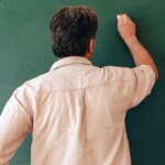 Retraite des enseignants en France : analyse des revenus actuels des anciens professeurs.