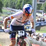 Tom Pidcock : la polyvalence du coureur britannique, clé de son succès en VTT.