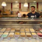 Jordan mise sur des produits locaux au comptoir des glaces pour attirer une nouvelle clientèle.
