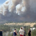 Des incendies de forêt ravagent l&rsquo;État de Washington, provoquant évacuations et destruction.