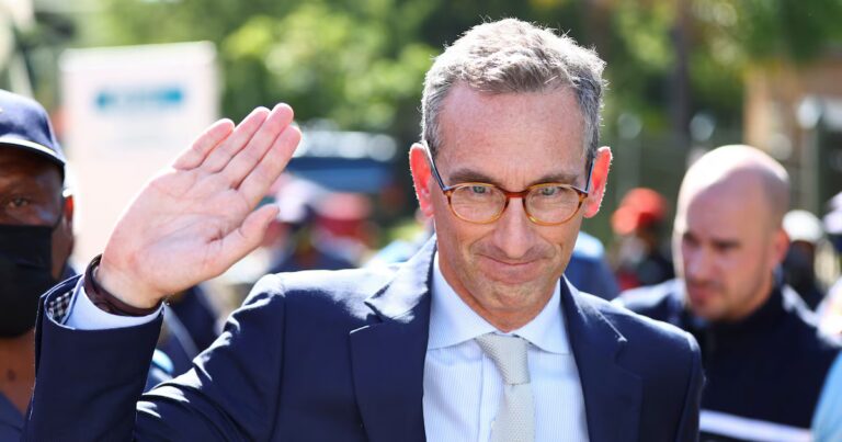 Washington envisage de bloquer la nomination de l’ambassadeur français à cause de tensions diplomatiques.