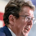 Albert Rösti plaide pour l’arrêt des financements climat pour la forêt suisse.