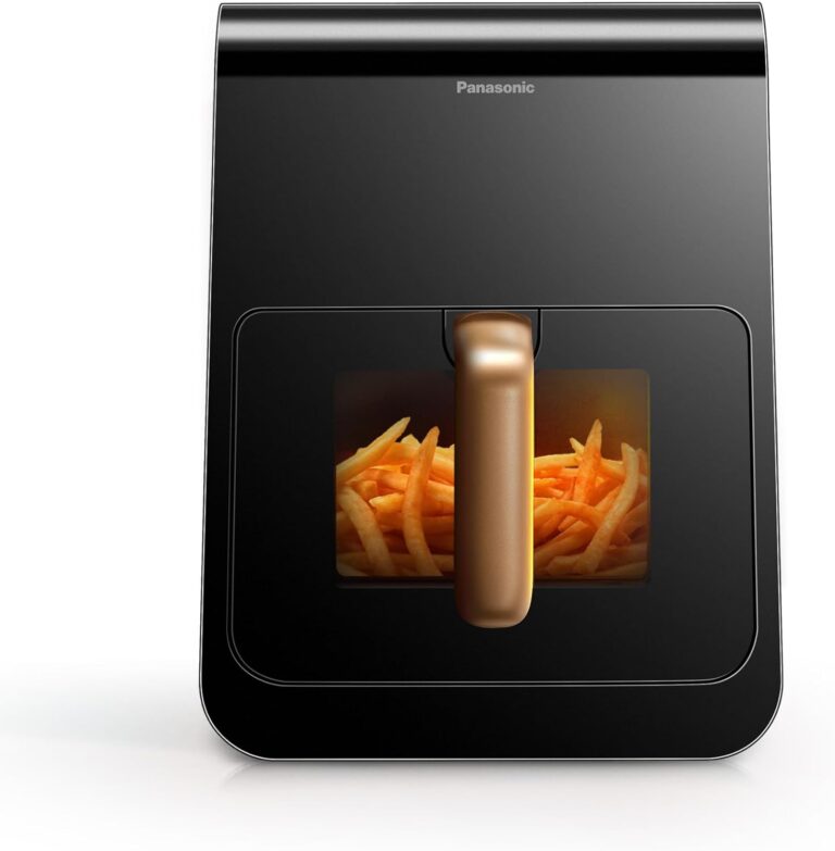 Panasonic présente la friteuse sans huile NF-CC600AXE avec 11 programmes et écran LCD.