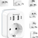 Adaptateur de voyage international avec 4 ports USB pour plusieurs pays et types de prise.