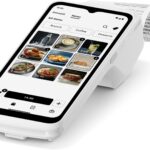 SumUp lance un terminal de paiement autonome avec écran tactile et options sans contact.