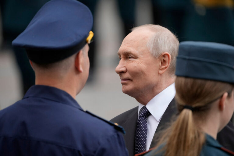 La Russie rejette les accusations de liens avec des mercenaires colombiens.