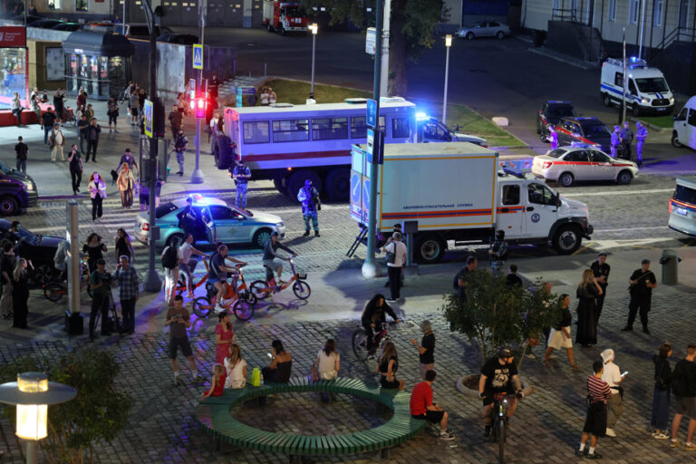 Explosion dans un café à Moscou : 3 morts et 15 blessés signalés.