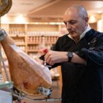 Fromages AOP, jambon noir et garbure : les spécialités culinaires des Pyrénées à découvrir.