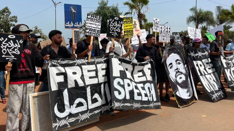 La justice marocaine accorde la liberté provisoire au rappeur Black Wind après trois semaines de détention.