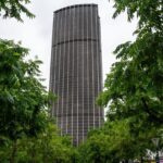 Rénovation incertaine de la tour Montparnasse : 800 millions d’euros en jeu.