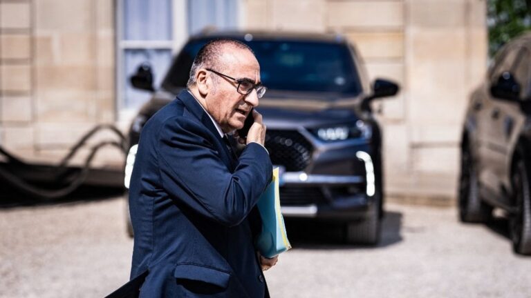 La France renforce par cinq le nombre de policiers et gendarmes à la frontière avec l’Espagne.