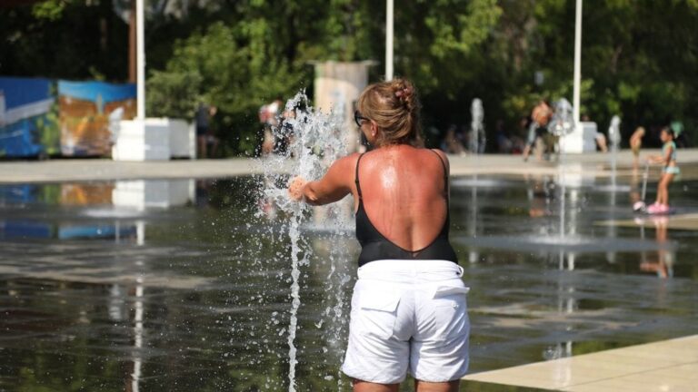 Vingt départements du quart sud-est de la France en vigilance orange canicule.