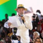 Lula, président brésilien, annonce sa candidature pour un quatrième mandat à 80 ans.
