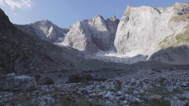 Deux randonneurs touchés par la foudre dans les Hautes-Pyrénées, hospitalisés.