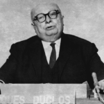 Jacques Duclos évoque &lsquo;blanc bonnet et bonnet blanc&rsquo; lors de la présidentielle