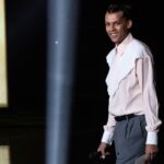 Stromae aborde la santé mentale dans son œuvre, révélant des enjeux contemporains en France.