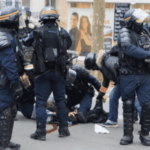 Gilets jaunes : l&rsquo;État condamné à indemniser Adrien, blessé par un tir de LBD à Nantes