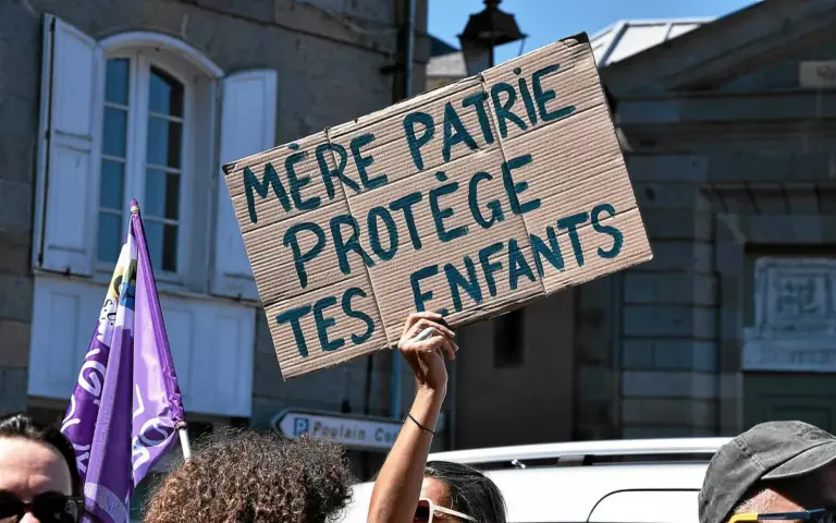 « Darmanin alerte sur la non-transmission d’affaires de violences sexuelles sur mineurs »