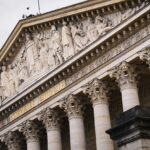 L&rsquo;association Sites et Monuments critique la décision du Conseil de Paris sur un nouveau pavillon d&rsquo;accueil.
