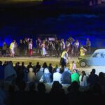 La Fresque de Bridiers propose un voyage immersif en Citroën 2CV pour ses 20 ans.