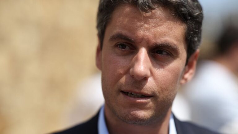 Gabriel Attal présente un plan « massif » sur l’eau en cas d’élection présidentielle.