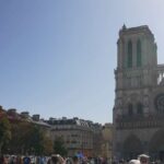 500 000 fidèles attendus pour la messe du pape à Paris selon les organisateurs.