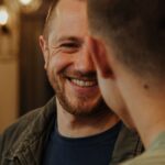 Bastien Bouillon incarne un père abusif et toxique dans « La Frappe », un film dérangeant.
