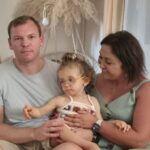 « Les parents de Chloé, 2 ans, luttent contre une maladie génétique rarissime en France »
