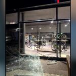 Vol de quinze vélos de luxe en deux minutes : préjudice de plus de 100 000 euros.