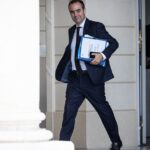 Sébastien Lecornu préside une cellule de crise après le piratage des impôts en France.
