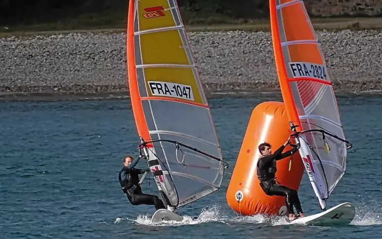 Championnat de France Jeunes : Brest accueille les compétitions de windsurf.