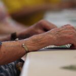 Canicule : le Syndicat des professionnels infirmiers propose un « plan chaleur domicile » pour protéger les vulnérables.